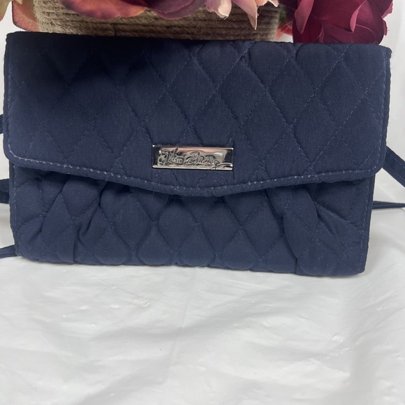 Vera Bradley Small Crossbody Purse Wallet Quilted Navy Blue‎ - Picture 2 of 11